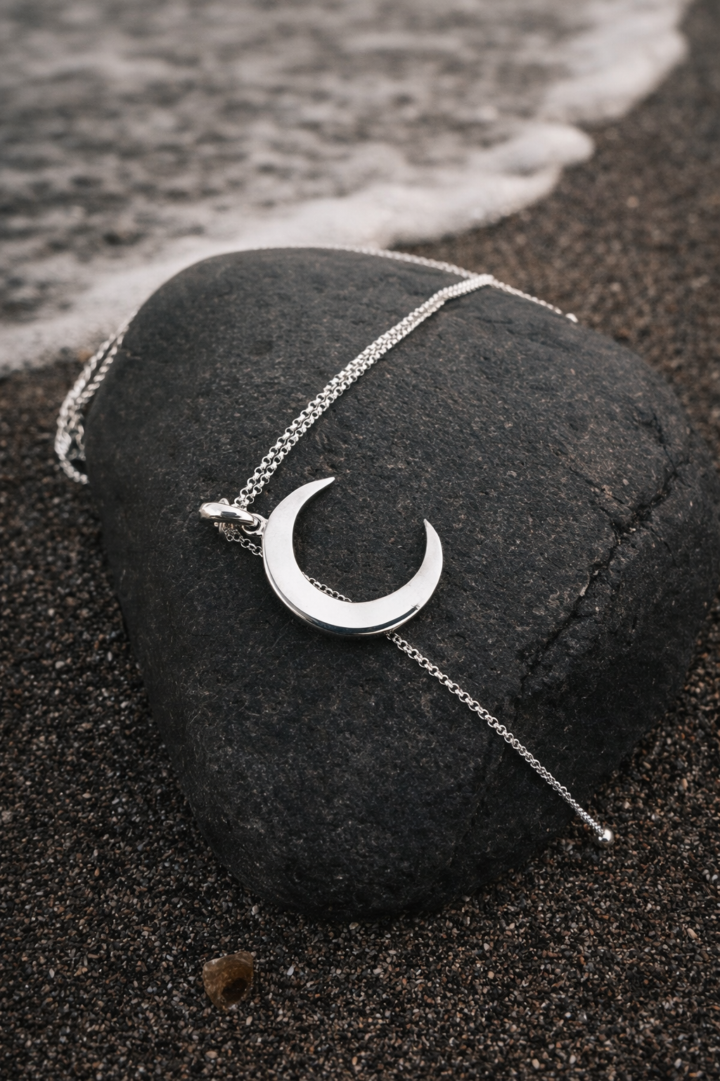 Necklace THE MOON Silver