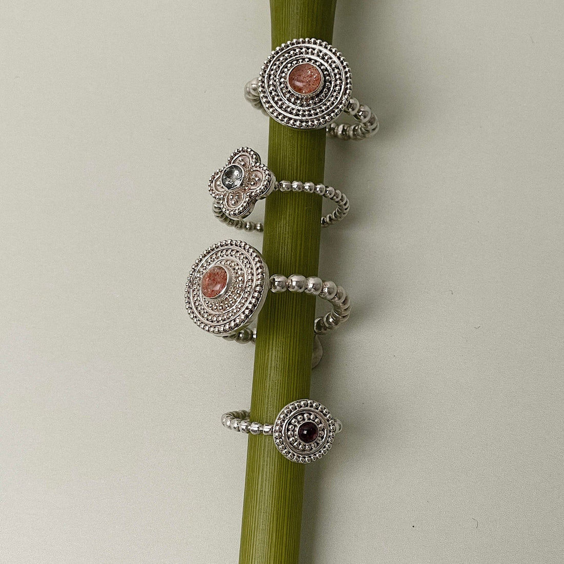 Ring MOON GARNET Silver