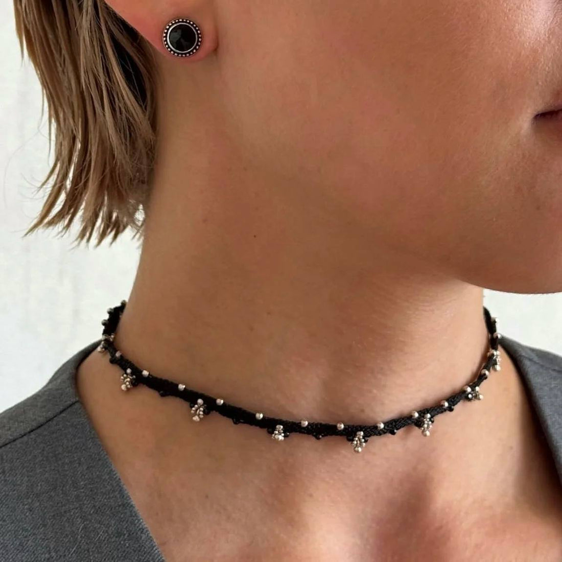 Choker SHISHI with black spinel